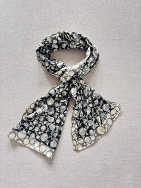 Esprit vintage black & white scarf.